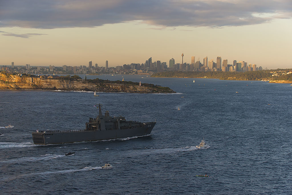 RSS Endurance enters Sydney harbour. Image: Crouchy69, Flickr