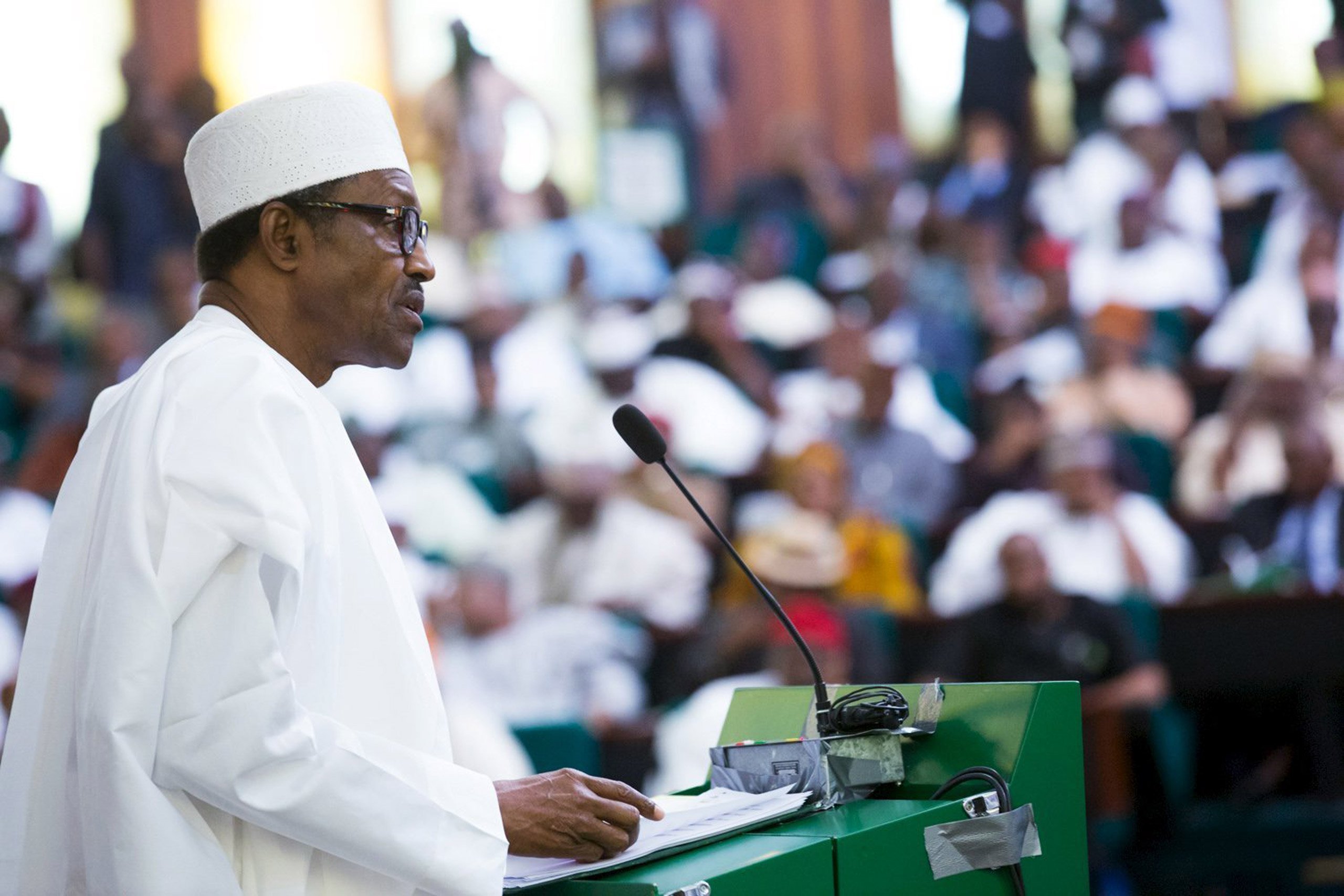 President Muhammadu Buhari delivers 2016 budget at the National Assembly in Abuja, Nigeria