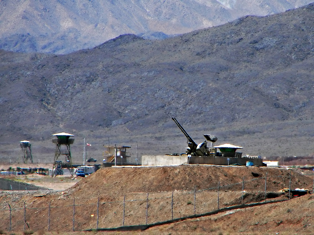 Anti-aircraft guns guarding Natanz Nuclear Facility, Iran / JCPOA
