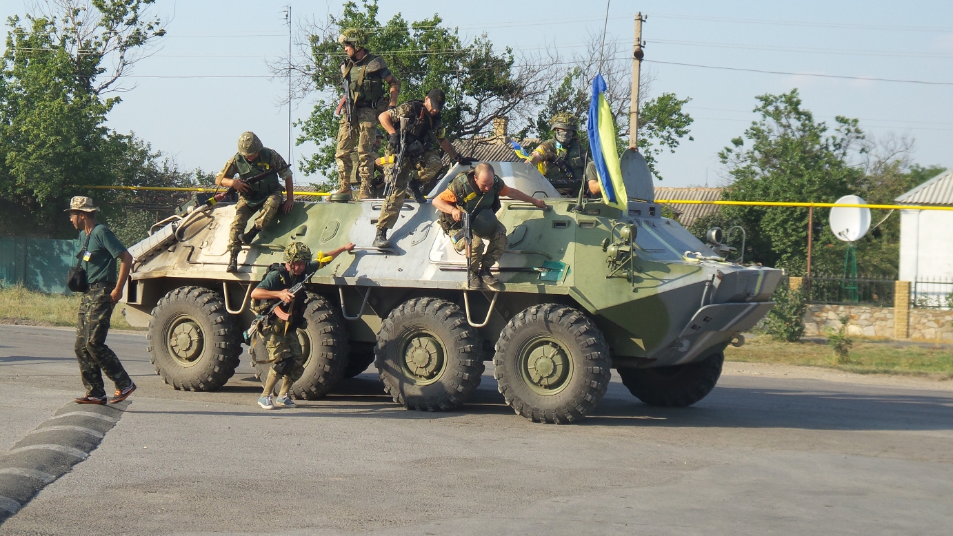 Ukrainian troops fighting Russian-backed rebels in eastern Ukraine
