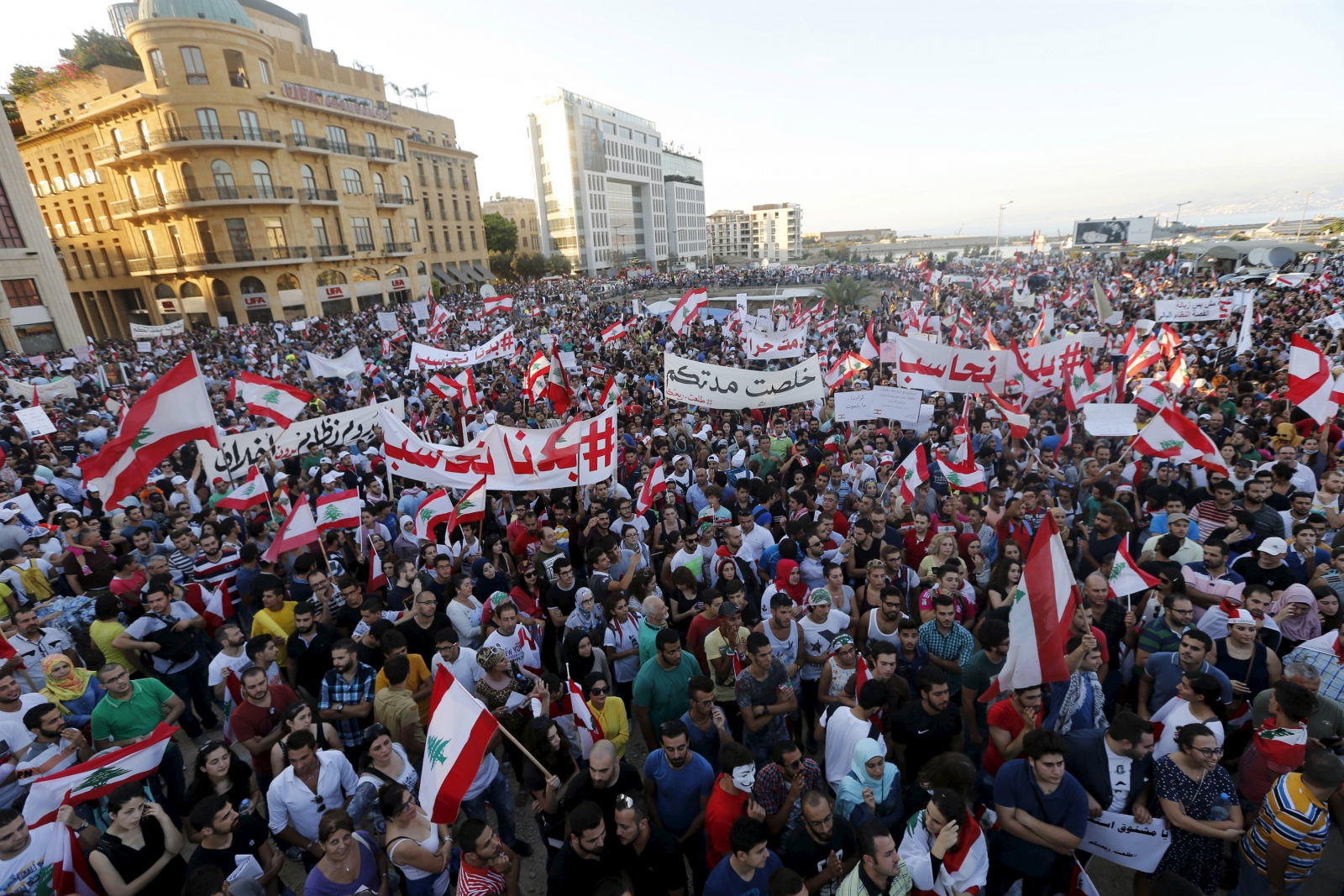 Protests against government dysfunction in 2015. Photo: Mohamed Azakir/Reuters.