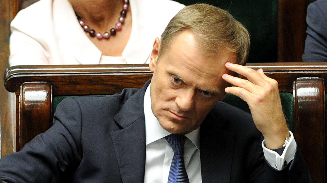 Donald Tusk goes home to Poland for plane crash hearing