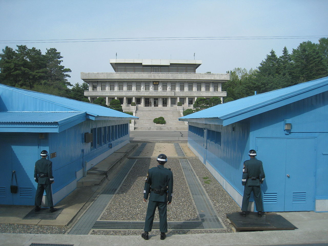 Border with North Korea / US-South Korea alliance