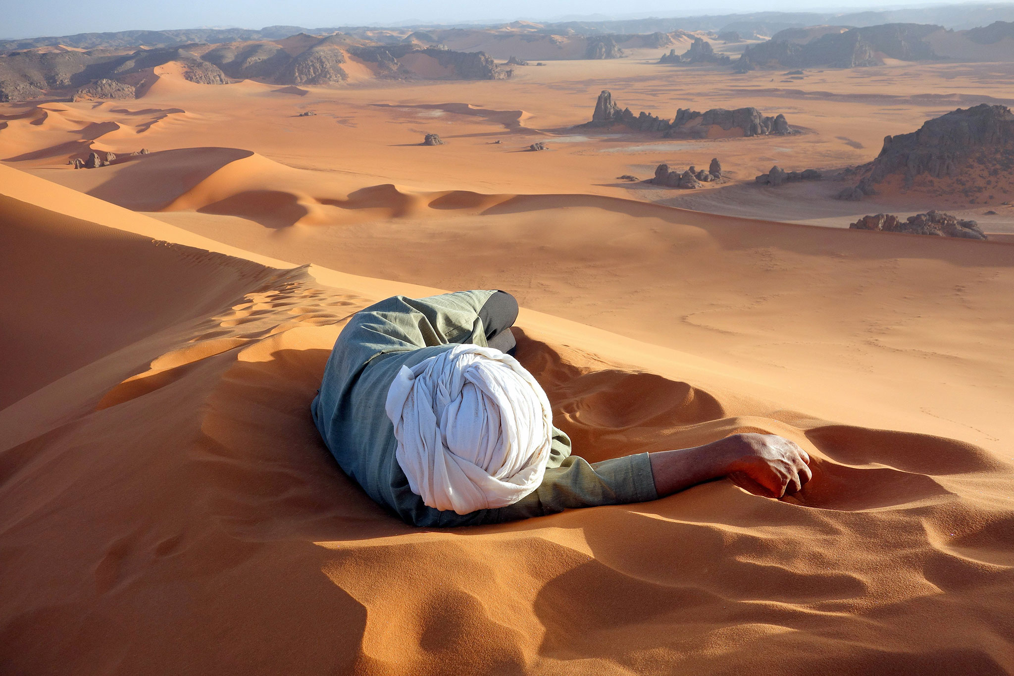 a-weary-traveller-in-the-sahara