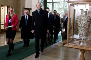 UN-brokered Syrian peace talks resume eclipsed by Russian-led forum