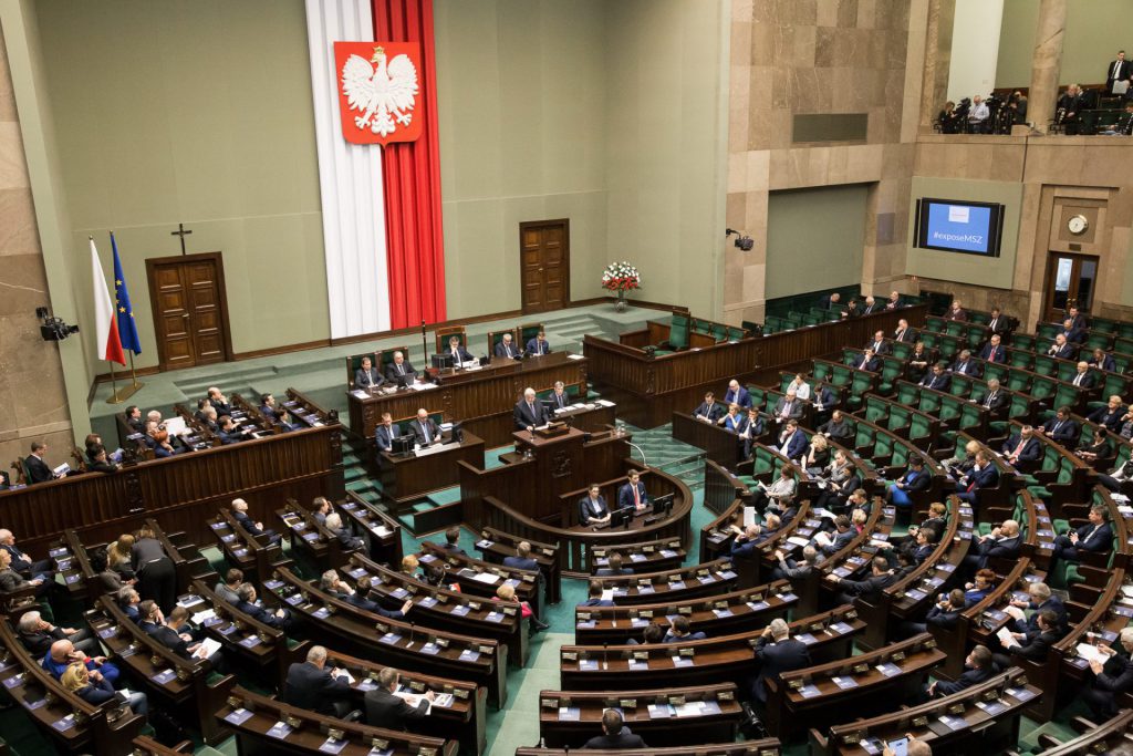 Laws recently passed and other proposals under discussion are "in violation of the Polish Constitution but also against fundamental principles of the EU treaties", EU parliament groups leaders say. / Poland judicial reform
