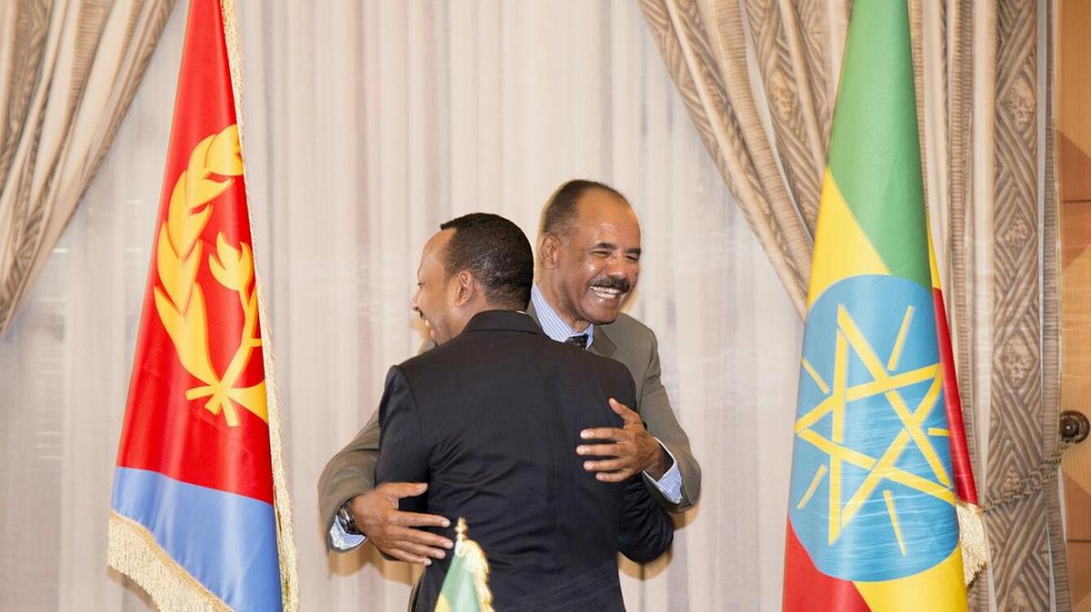 Ethiopia-s-Prime-Minister-Abiy-Ahmed-and-Eritrean-President-Isaias-Afwerk-embrace-at-the-declaration-signing-in-Asmara