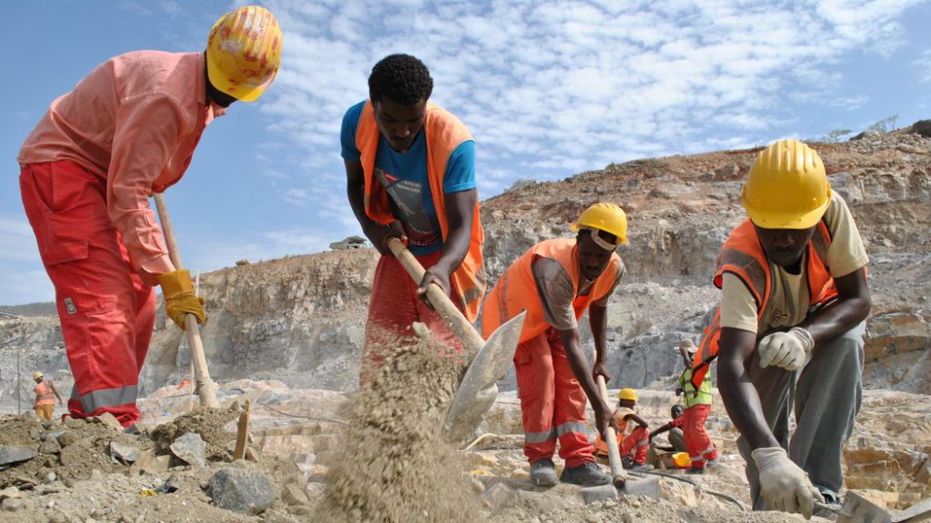 Men at work on the Grand Ethiopian Renaissance Dam project. / GERD
