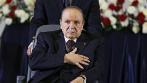 Le pouvoir: a rattling of the Algiers gerontocracy