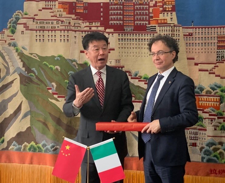 Concreteness at the BRI MoU: in Beijing we obtained from the Chinese Deputy Minister S&T Zhang Jianguo that the startups of our # GlobalStartupProgram will also be able to make field trips to Shenzhen and Beijing. / Italy-China MoU