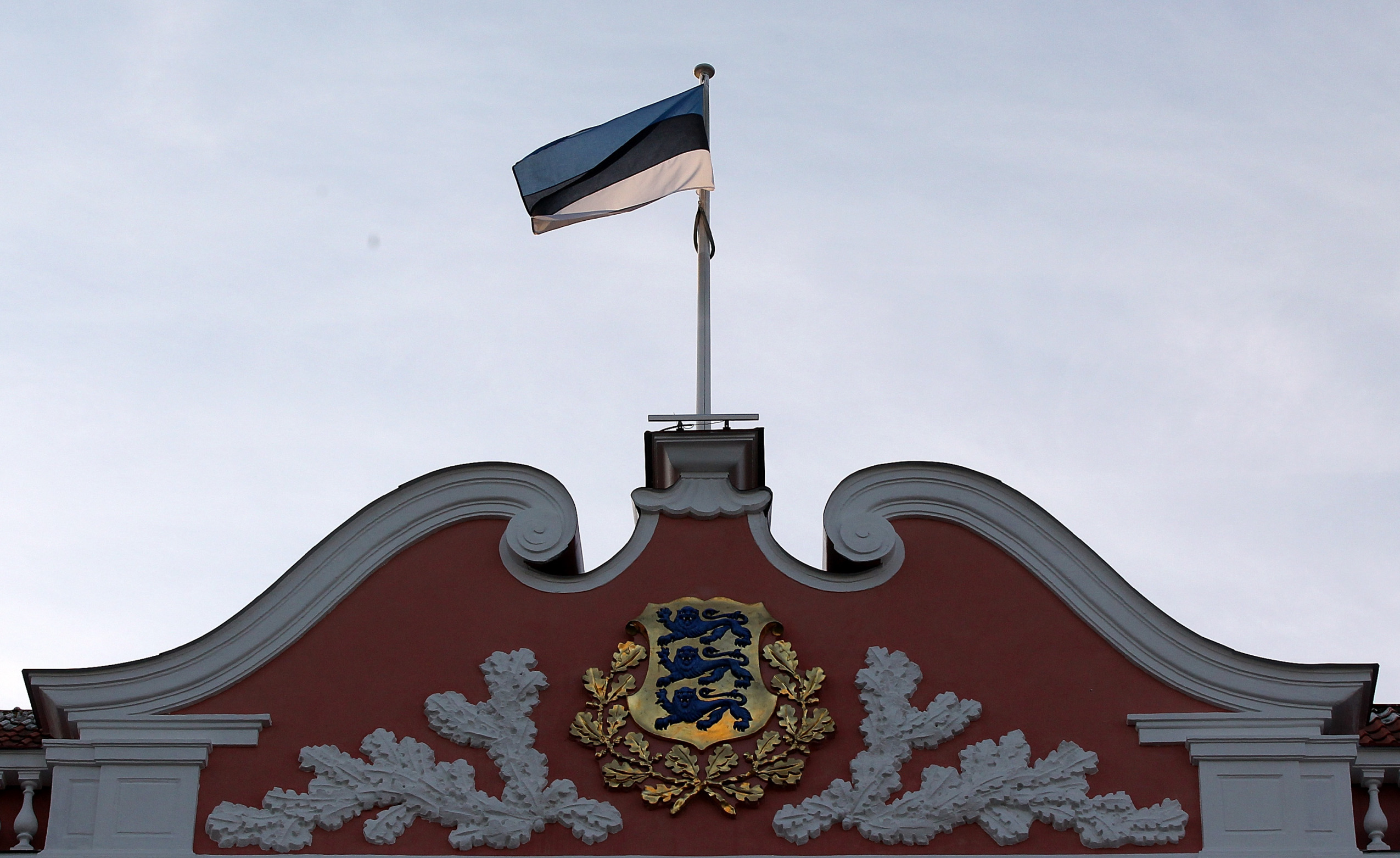 Estonia bans Russians