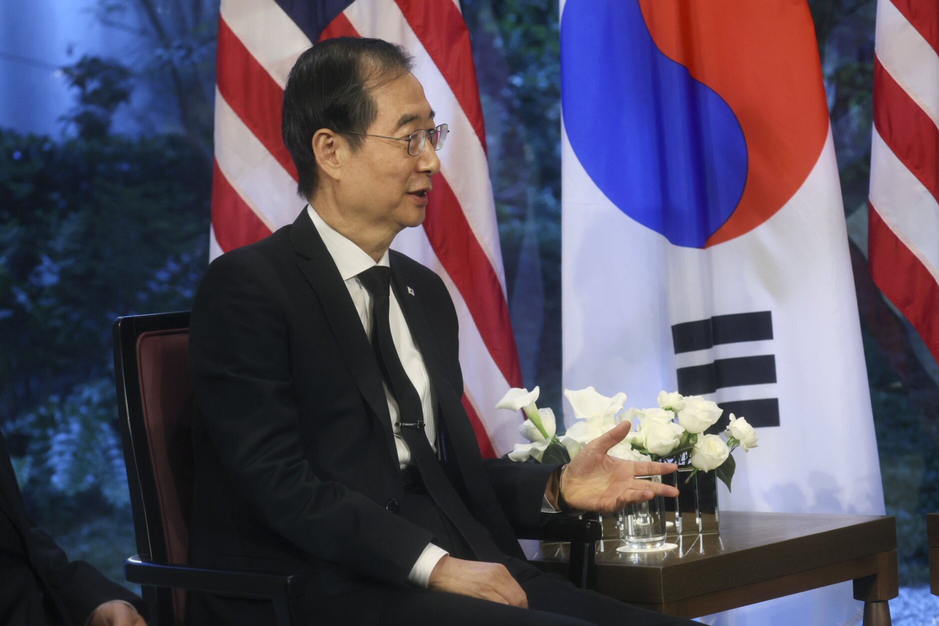 Korean PM visits Argentina