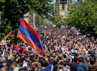 Armenian opposition to hold rally