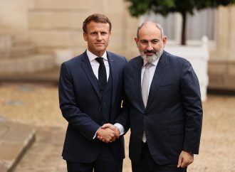 Armenian PM to meet with Macron