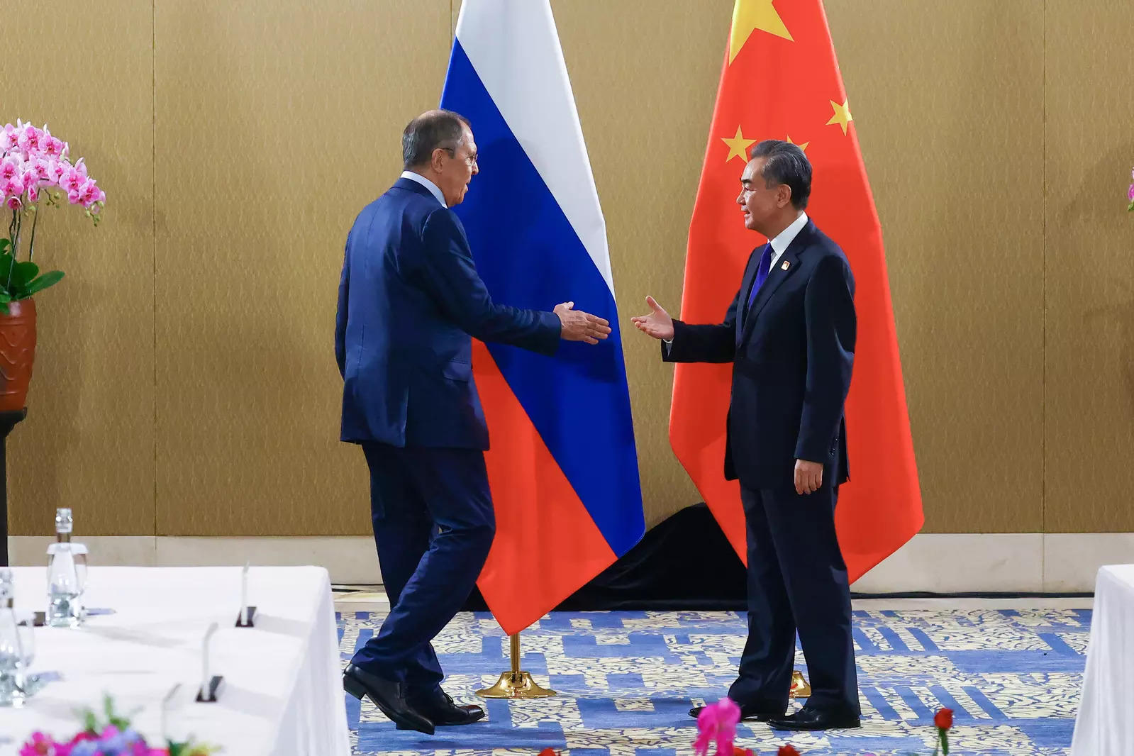 Russia China foreign ministers