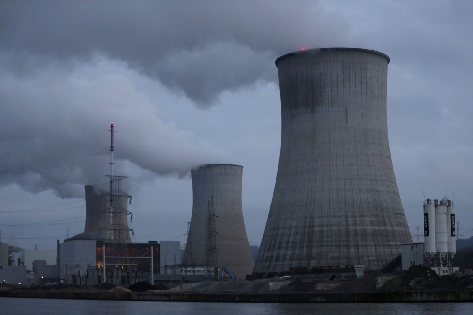 Belgian Legislature to discuss fast-tracking nuclear phase-out